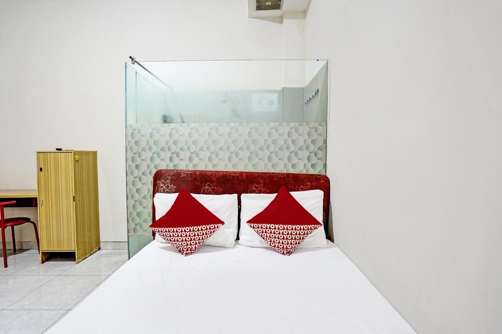 Oyo Life 92190 Arya Guest House Тулунгагунг Экстерьер фото